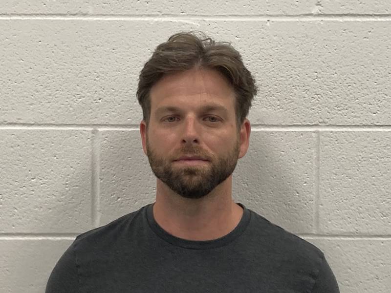 Booking photo of Damien Sanderson