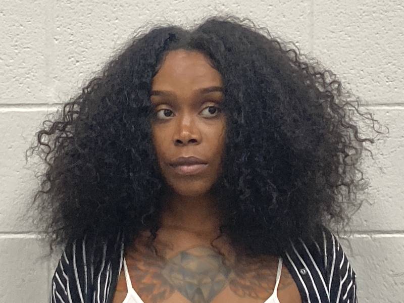 Booking photo of Diamane Mcclinton