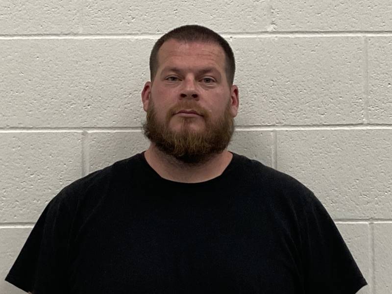 Booking photo of Johnny Neaves