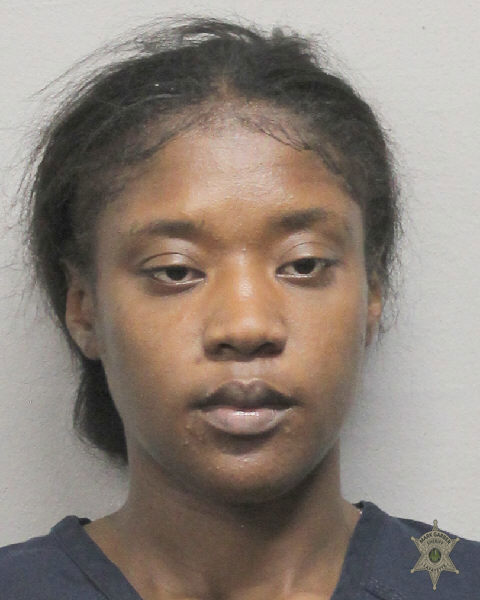 Booking photo of Mariah Ozone