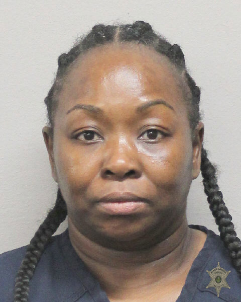 Booking photo of Tanaisha Lee