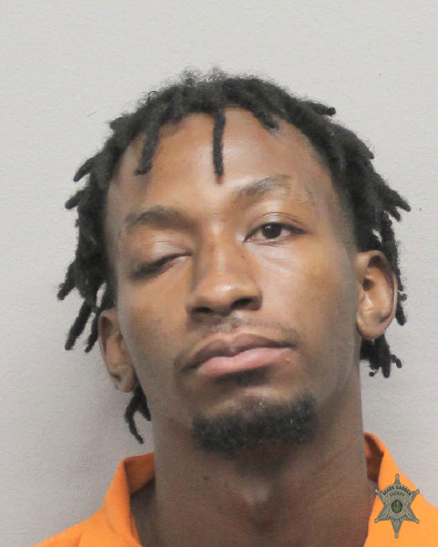 Booking photo of Davarik Manuel