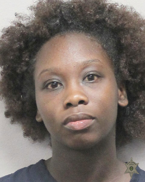 Booking photo of Shanylia Dawson