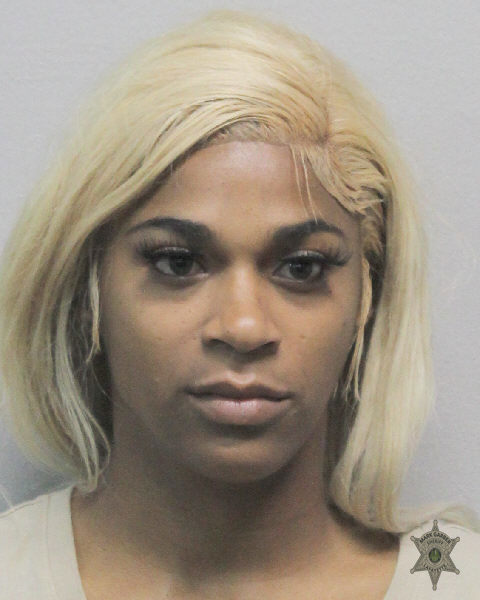 Booking photo of Quinverra Manuel