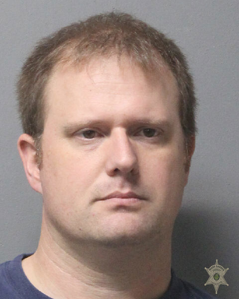 Booking photo of Matthew Smith