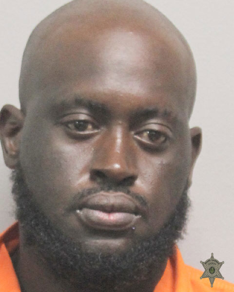 Booking photo of Damenn Engleton
