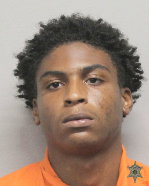 Booking photo of Quintavis Gipson