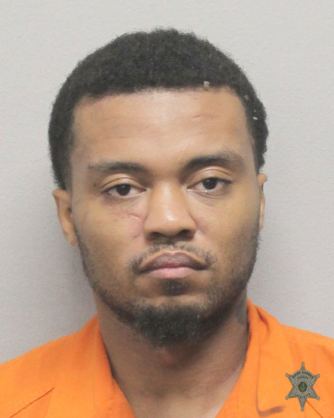 Booking photo of Quintarius Lewis