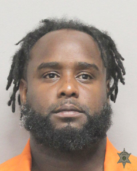 Booking photo of Daramis Jones