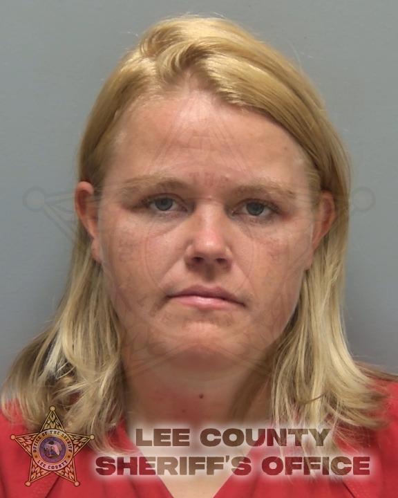 Booking photo of Mackenzie Deem