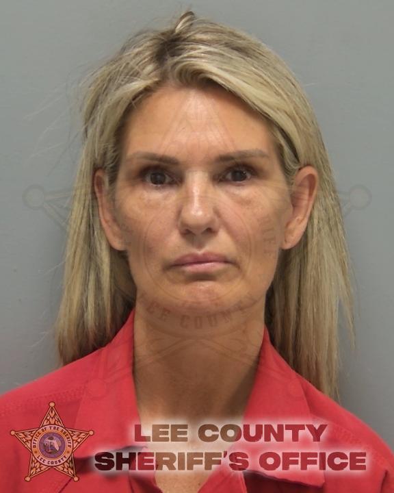 Booking photo of Chelsey Scrattish Reynolds