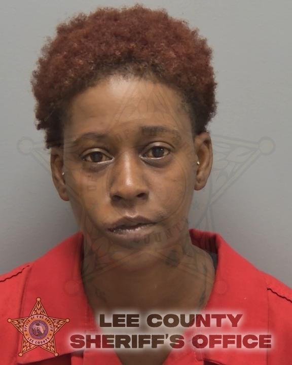 Booking photo of Siobhen Smith