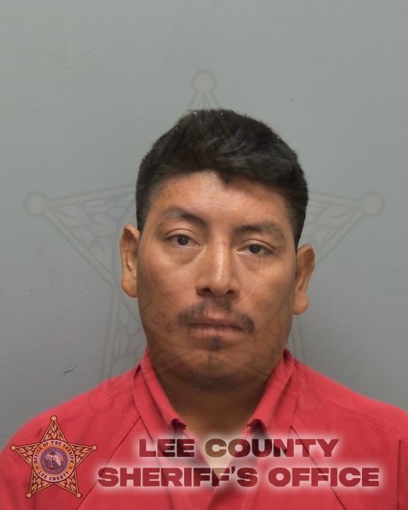 Booking photo of Darvi Anton Mendez