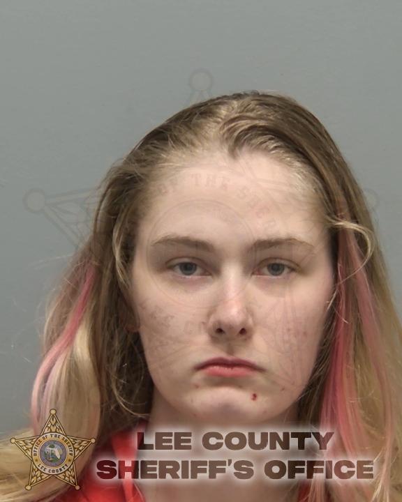 Booking photo of Elizabeth Peterson