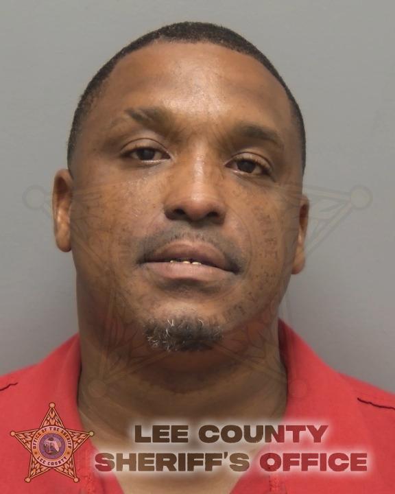 Booking photo of Deangelo Knight