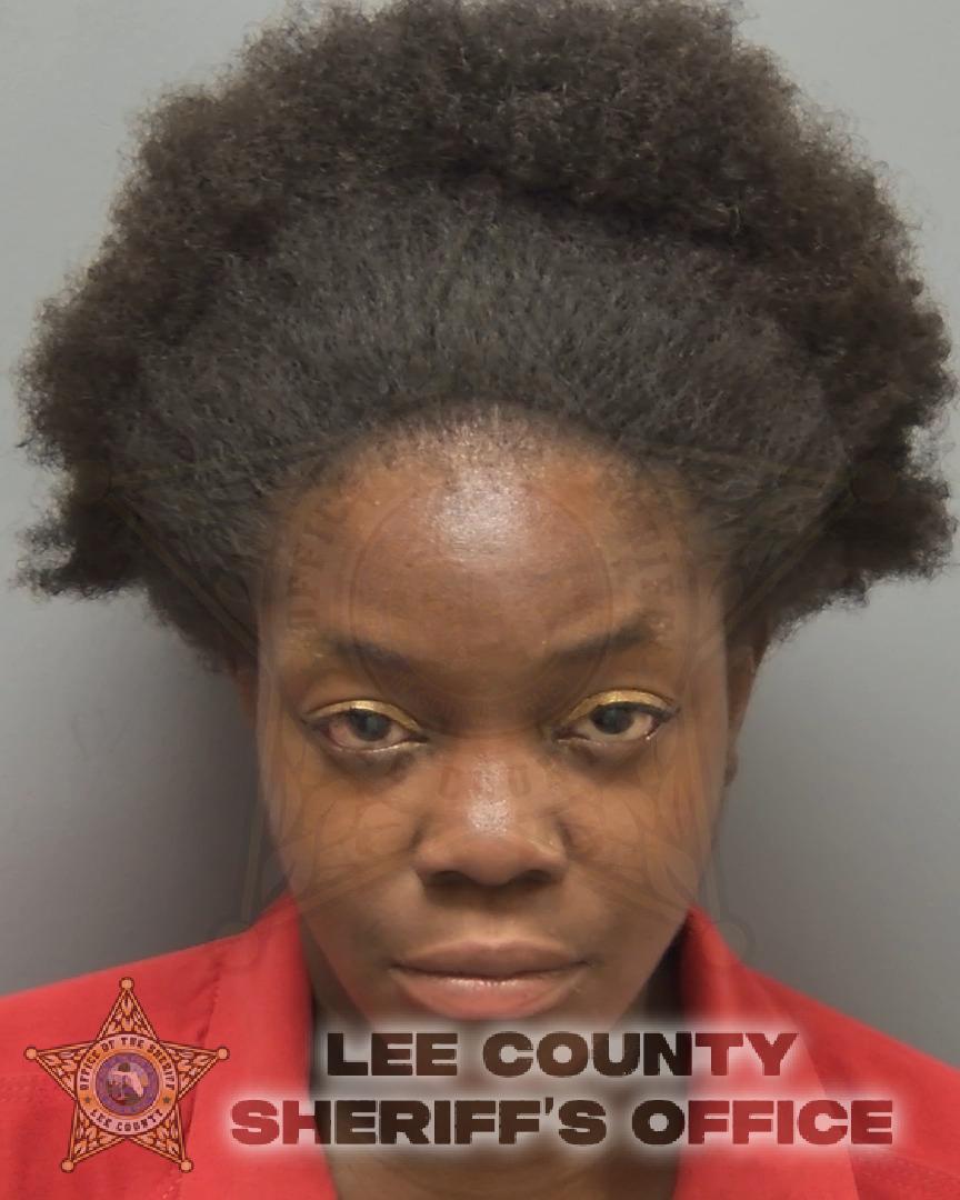 Booking photo of Daishana Salmon