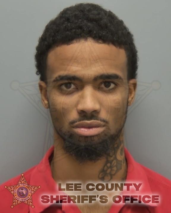 Booking photo of Deondray Cariola