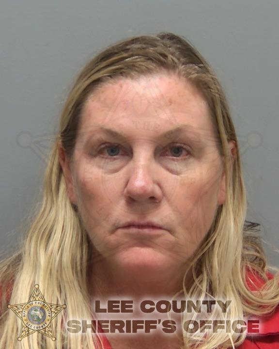 Booking photo of Danielle Deloach