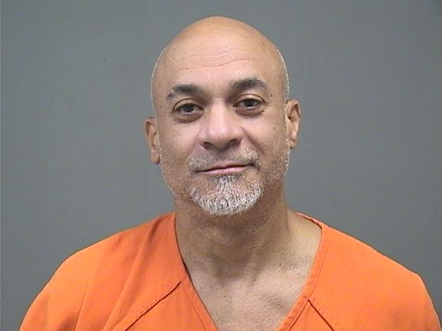 Booking photo of Rolando Arias Barallobre