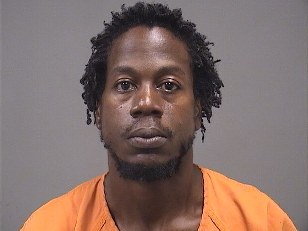 Booking photo of Duante Mayes