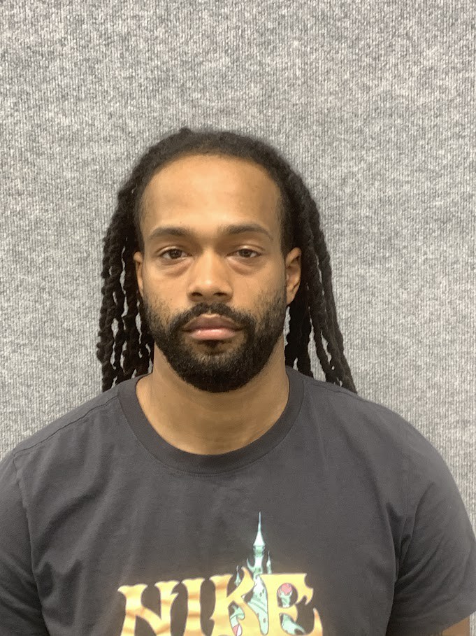 Booking photo of Isaac Hodge