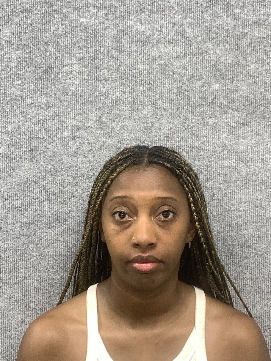 Booking photo of Shanai Biggins