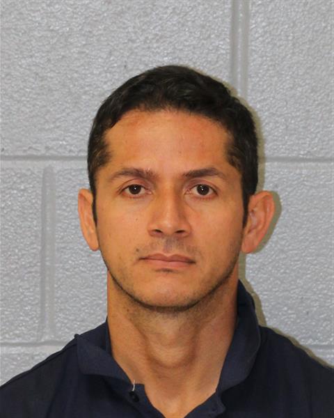 Booking photo of Lenin Bravo-pita
