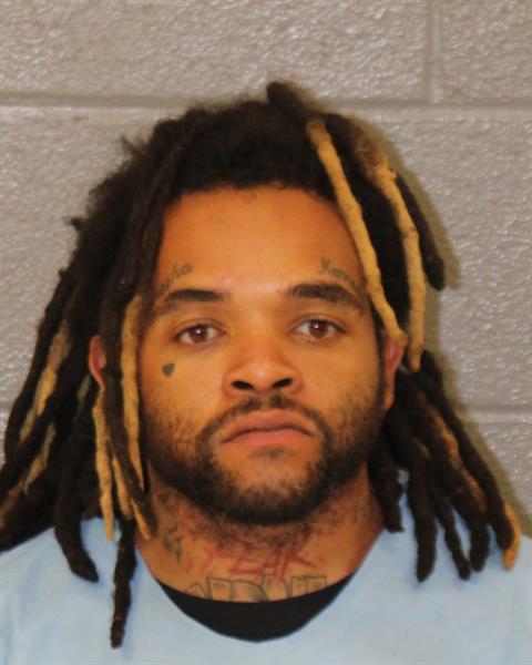 Booking photo of Donovan Everett