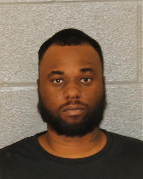 Booking photo of Daquarius Mcknabb