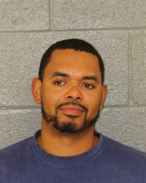 Jahson Hollett booking photo