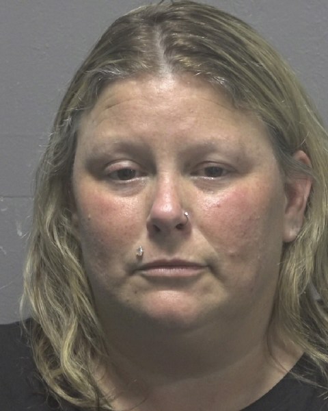 Booking photo of Elizabeth Pennington