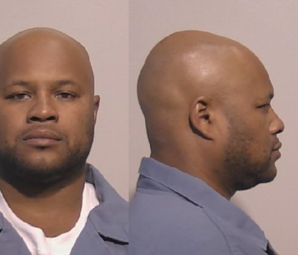 Booking photo of Antoine Bones