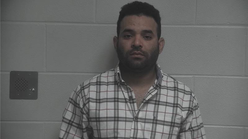 Booking photo of Roberto Sourt