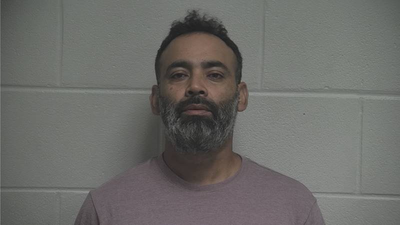 Booking photo of Hugo Mendoza