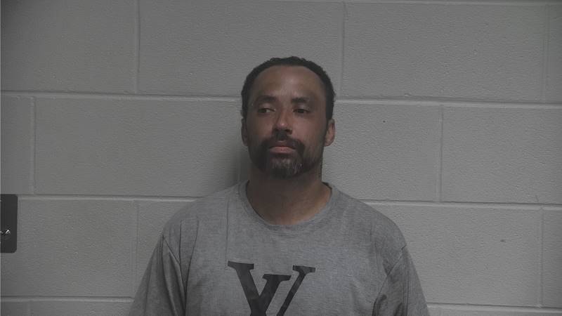 Booking photo of Thomas Rogers