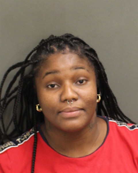 Booking photo of Shantella Loman