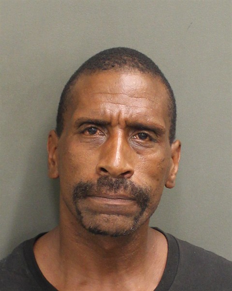 Booking photo of Darnell Leggs