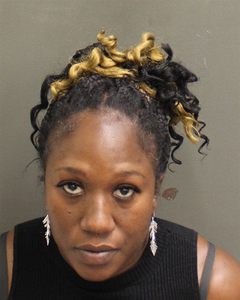 Booking photo of Taquise Saunders