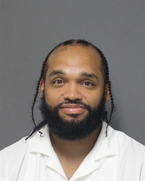 Booking photo of Jonathan Figueroa