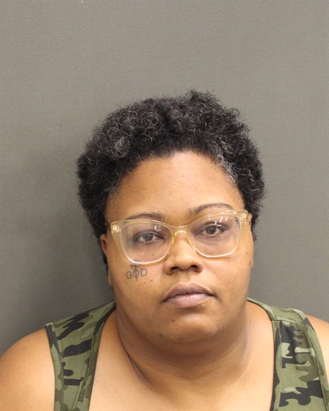 Booking photo of Carmen Gonzalez