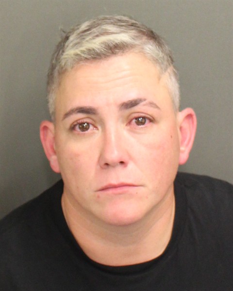 Booking photo of Vivian Andrade