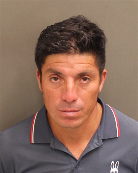Booking photo of Ronald Vasquezsantos