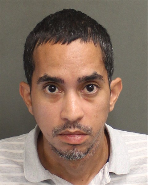 Booking photo of Roberto Gomezcolon