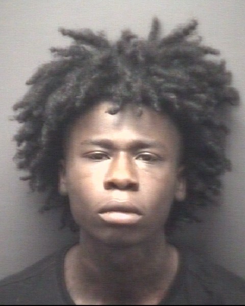 Booking photo of Jaquevion Staton