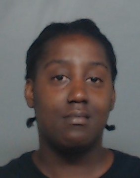 Booking photo of Shadaisha Roberts
