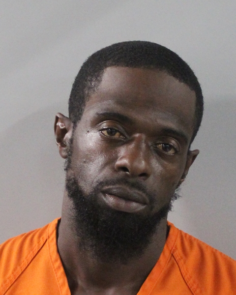 Booking photo of Darrius Thompson