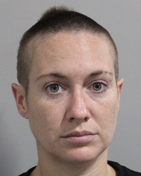 Booking photo of Chelsie Earnhart