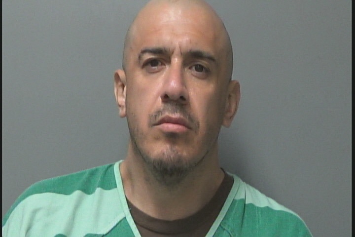 Booking photo of Steve Derrick Salinas