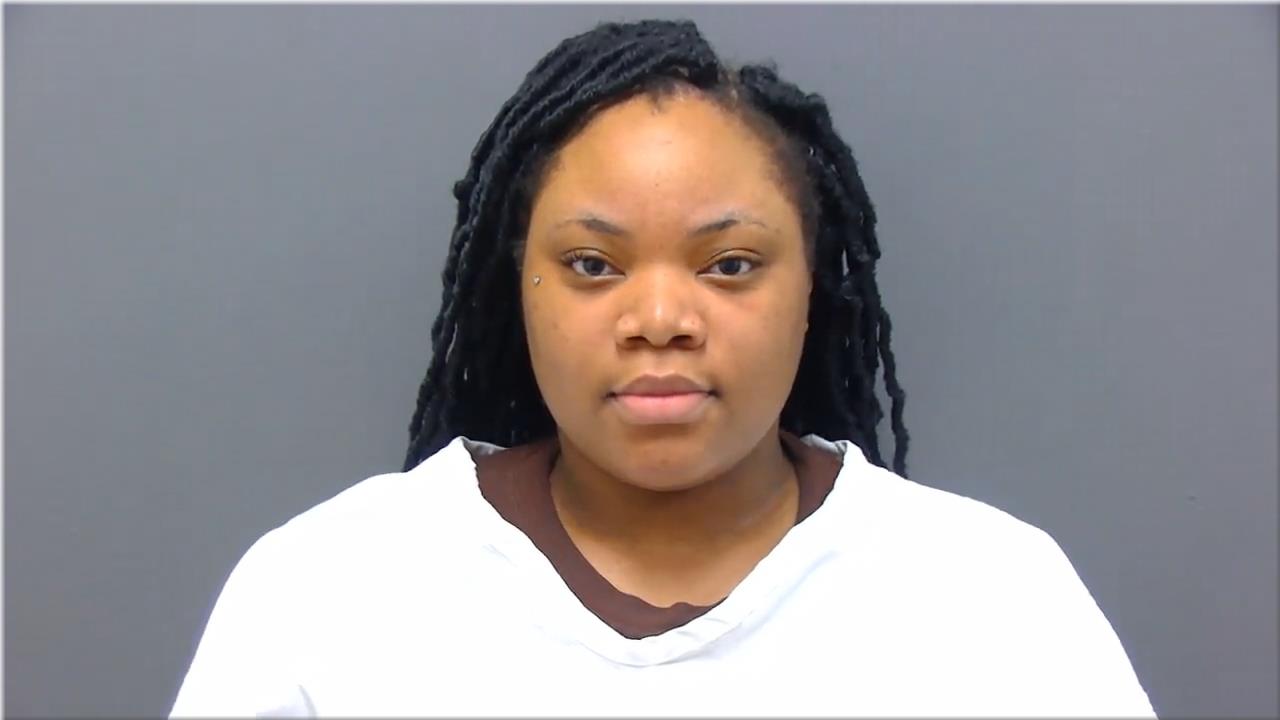Booking photo of Donmonique Connors