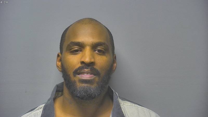 Booking photo of Michael Washington